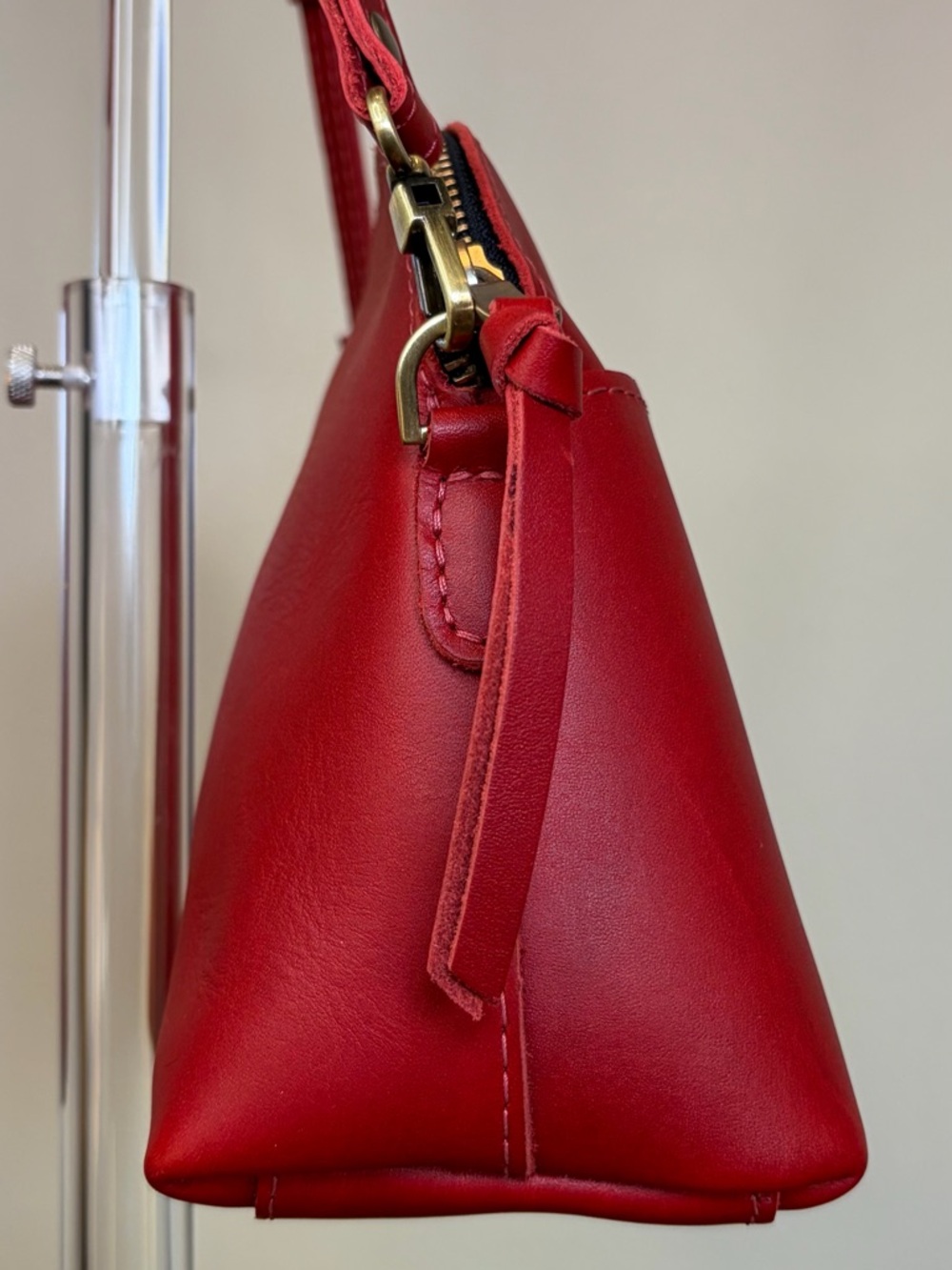 Portland Leather Eclipse Ruby Red Crossbody NWOT - image 9